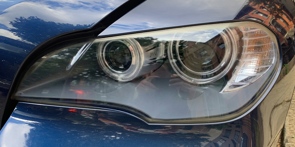 Clear, polished headlight after restoration